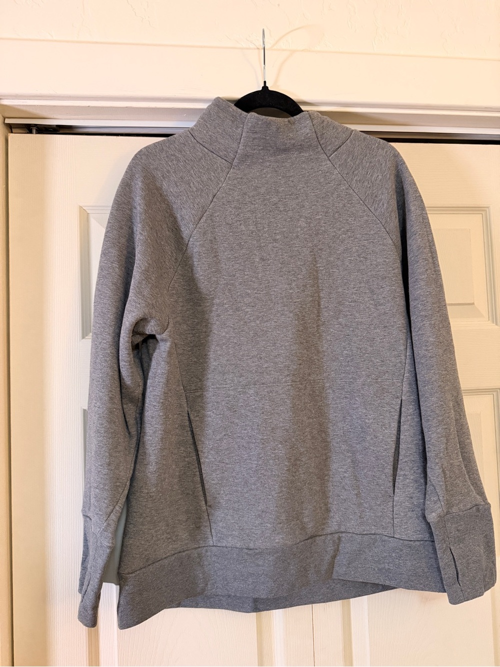 Fabletics Heather Gray Mock Neck Pullover Sweater